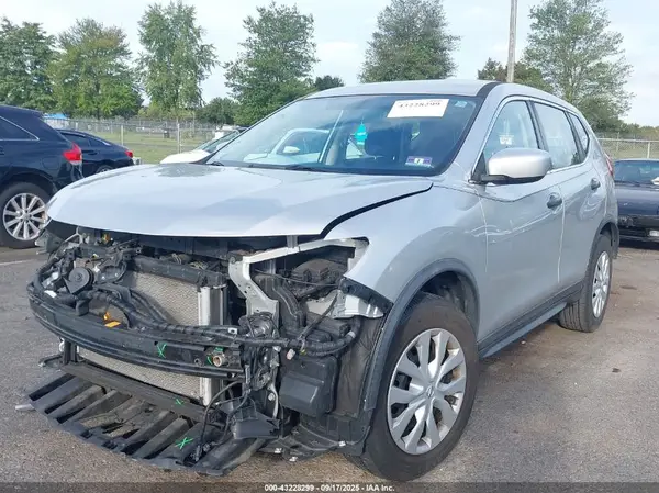 JN8AT2MV9HW258091 2017 NISSAN ROGUE - Image 2