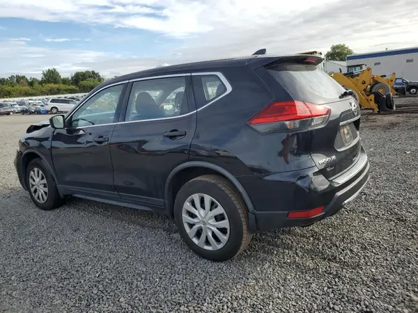 JN8AT2MV9HW261587 2017 NISSAN ROGUE - Image 2
