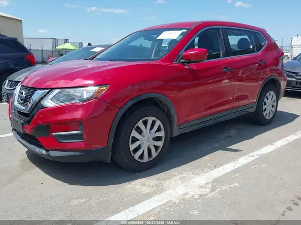 JN8AT2MV9HW265722 2017 NISSAN ROGUE - Image 2