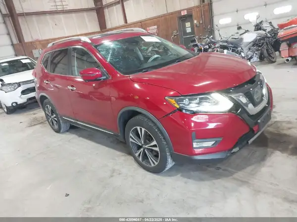 JN8AT2MV9HW270354 2017 NISSAN ROGUE - Image 1