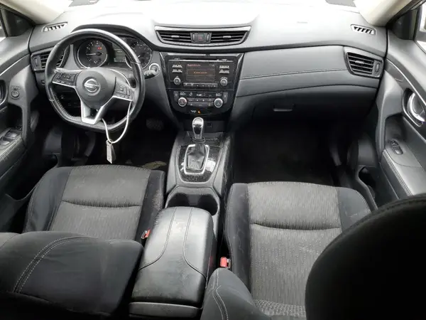 JN8AT2MV9HW270984 2017 NISSAN ROGUE - Image 8