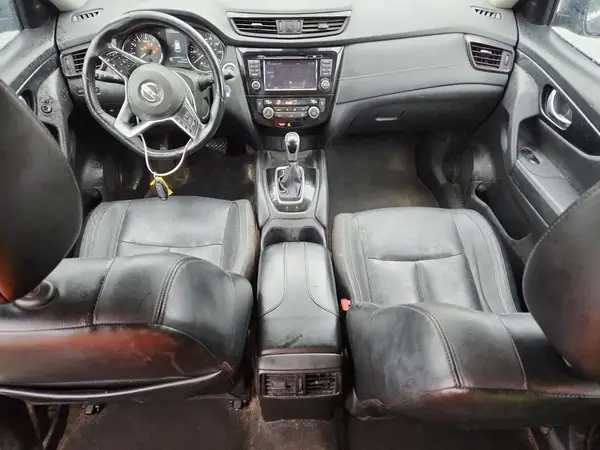 JN8AT2MV9HW271388 2017 NISSAN ROGUE - Image 8
