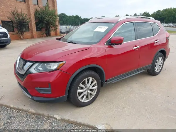 JN8AT2MV9HW272654 2017 NISSAN ROGUE - Image 2