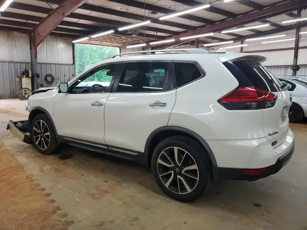 JN8AT2MV9HW272914 2017 NISSAN ROGUE - Image 2