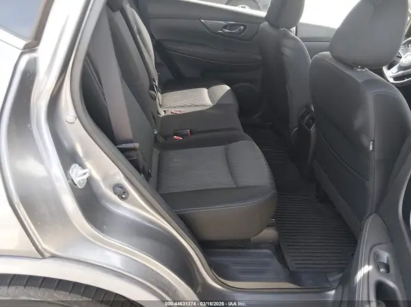 JN8AT2MV9HW273786 2017 NISSAN ROGUE - Image 8