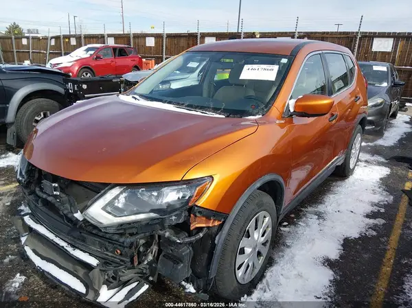 JN8AT2MV9HW275926 2017 NISSAN ROGUE - Image 2