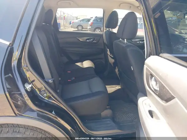 JN8AT2MV9HW276669 2017 NISSAN ROGUE - Image 8