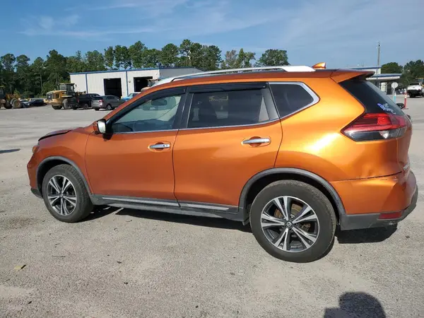 JN8AT2MV9HW278406 2017 NISSAN ROGUE - Image 2