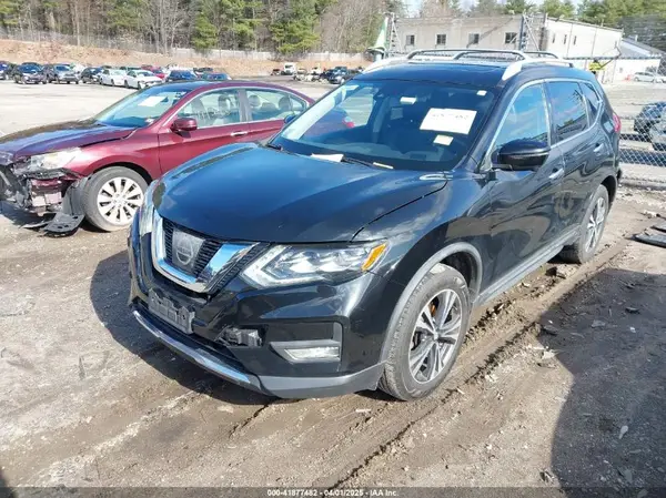 JN8AT2MV9HW279085 2017 NISSAN ROGUE - Image 2