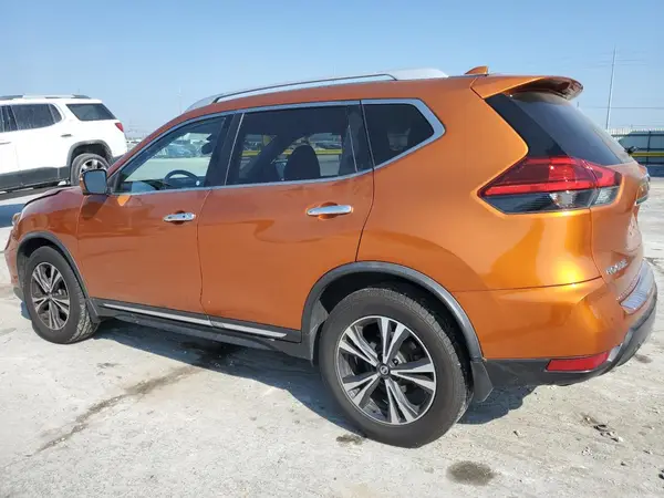 JN8AT2MV9HW279670 2017 NISSAN ROGUE - Image 2