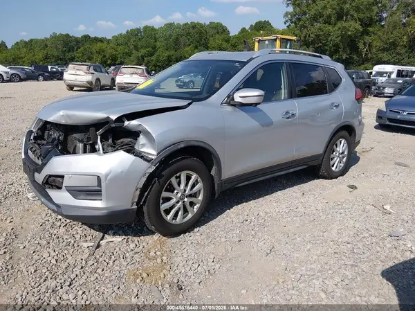 JN8AT2MV9HW279863 2017 NISSAN ROGUE - Image 2