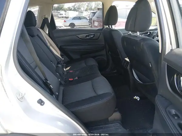 JN8AT2MV9HW279863 2017 NISSAN ROGUE - Image 8