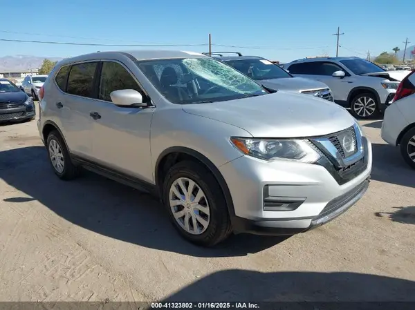 JN8AT2MV9HW280494 2017 NISSAN ROGUE - Image 1