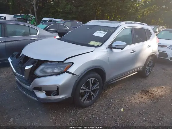 JN8AT2MV9HW283704 2017 NISSAN ROGUE - Image 2