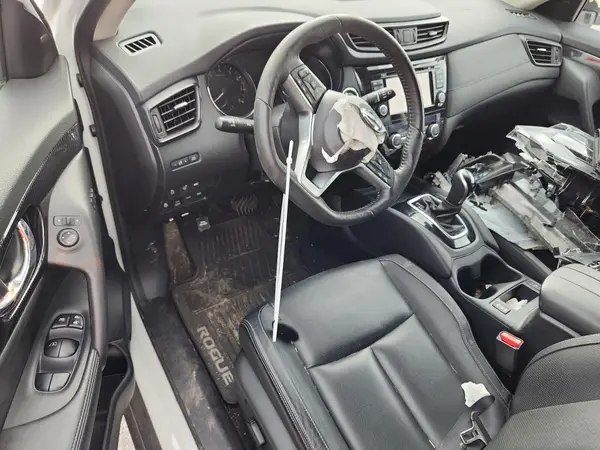 JN8AT2MV9HW283864 2017 NISSAN ROGUE - Image 8
