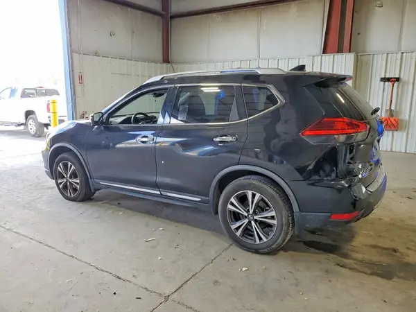 JN8AT2MV9HW284254 2017 NISSAN ROGUE - Image 2