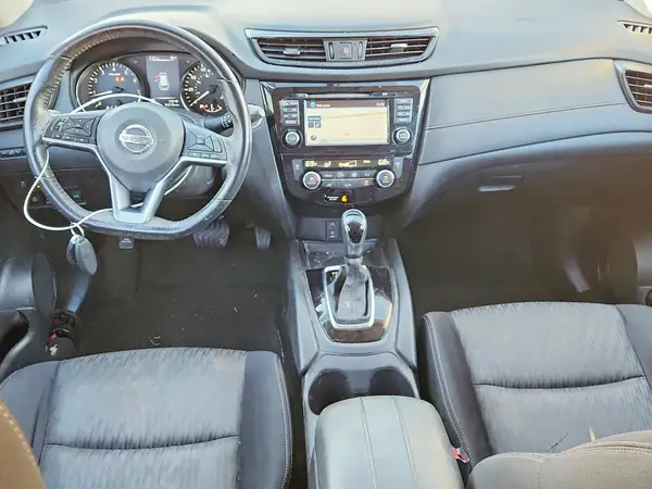 JN8AT2MV9HW285372 2017 NISSAN ROGUE - Image 8