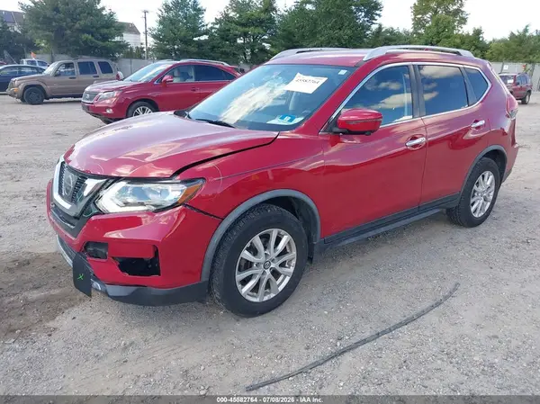 JN8AT2MV9HW286084 2017 NISSAN ROGUE - Image 2