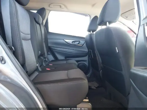 JN8AT2MV9JW301155 2018 NISSAN ROGUE - Image 8