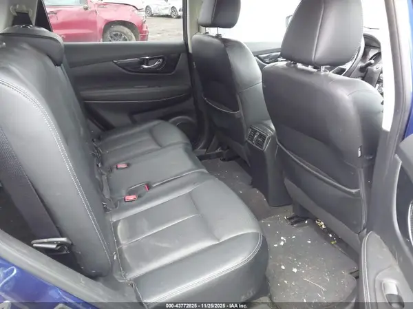 JN8AT2MV9JW302418 2018 NISSAN ROGUE - Image 8