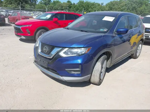JN8AT2MV9JW302533 2018 NISSAN ROGUE - Image 2