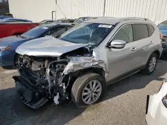 JN8AT2MV9JW302712 2018 NISSAN ROGUE