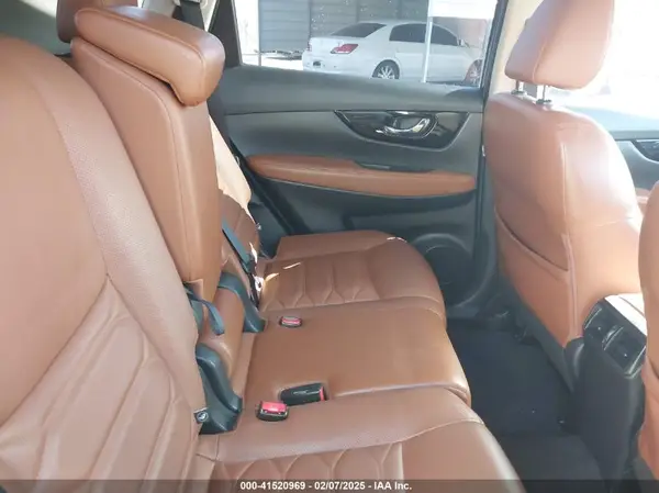 JN8AT2MV9JW305920 2018 NISSAN ROGUE - Image 8