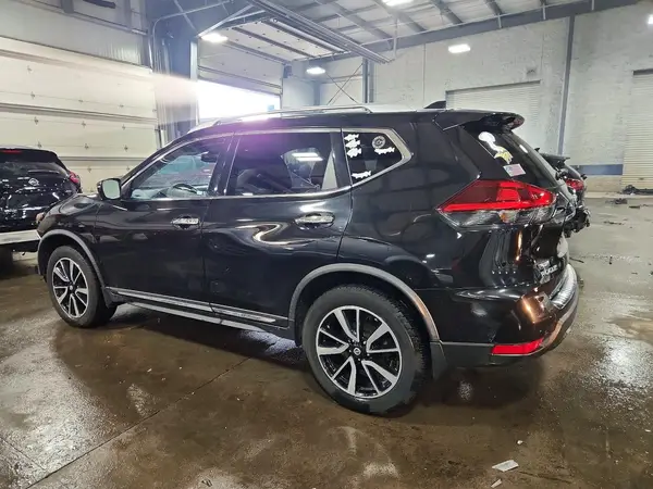 JN8AT2MV9JW306842 2018 NISSAN ROGUE - Image 2