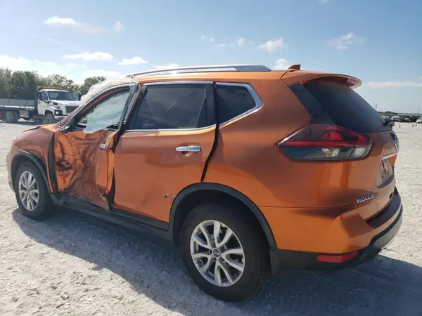 JN8AT2MV9JW308395 2018 NISSAN ROGUE - Image 2