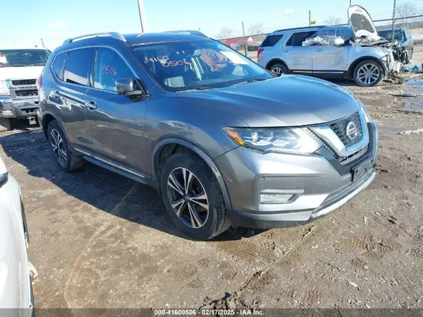JN8AT2MV9JW309546 2018 NISSAN ROGUE - Image 1