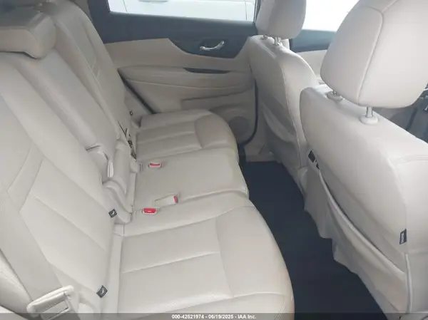 JN8AT2MV9JW309708 2018 NISSAN ROGUE - Image 8
