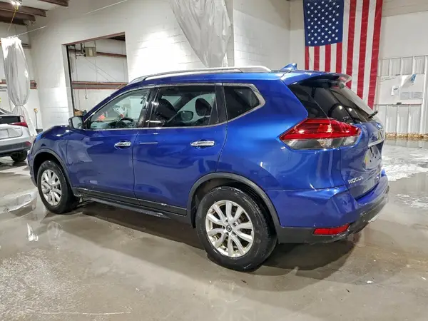 JN8AT2MV9JW310406 2018 NISSAN ROGUE - Image 2
