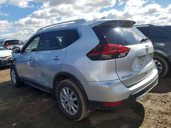 JN8AT2MV9JW310972 2018 NISSAN ROGUE - Image 2