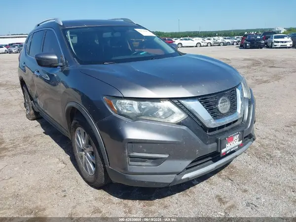 JN8AT2MV9JW311992 2018 NISSAN ROGUE - Image 1