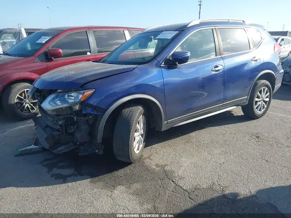 JN8AT2MV9JW313953 2018 NISSAN ROGUE - Image 2