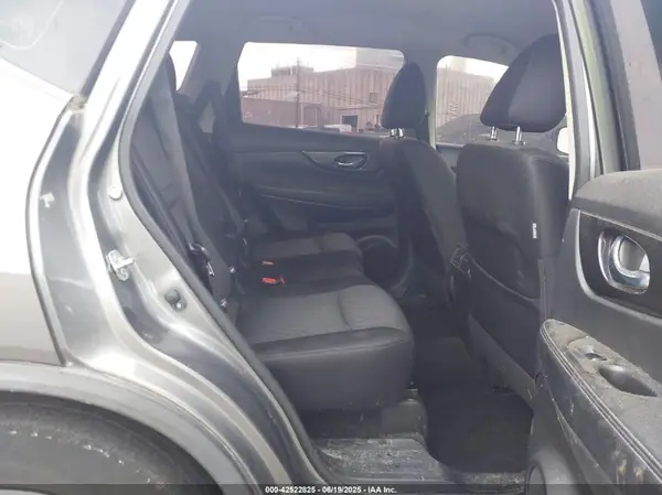 JN8AT2MV9JW315024 2018 NISSAN ROGUE - Image 8