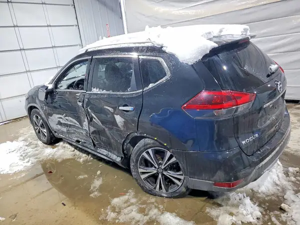 JN8AT2MV9JW317579 2018 NISSAN ROGUE - Image 2