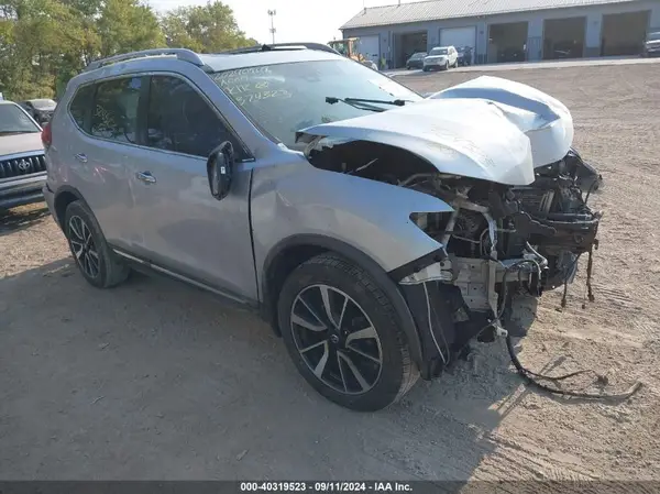 JN8AT2MV9JW324323 2018 NISSAN ROGUE - Image 1