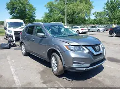 JN8AT2MV9JW325696 2018 NISSAN ROGUE
