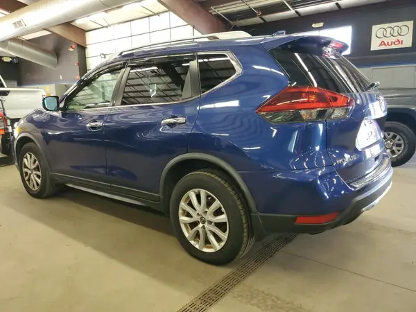 JN8AT2MV9JW344720 2018 NISSAN ROGUE - Image 2