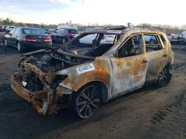 JN8AT2MV9JW347777 2018 NISSAN ROGUE - Image 1