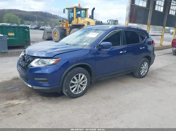 JN8AT2MV9JW348475 2018 NISSAN ROGUE - Image 2