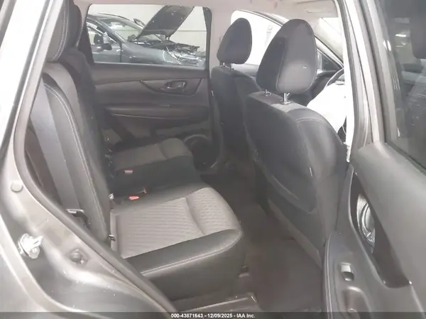 JN8AT2MV9JW348900 2018 NISSAN ROGUE - Image 8