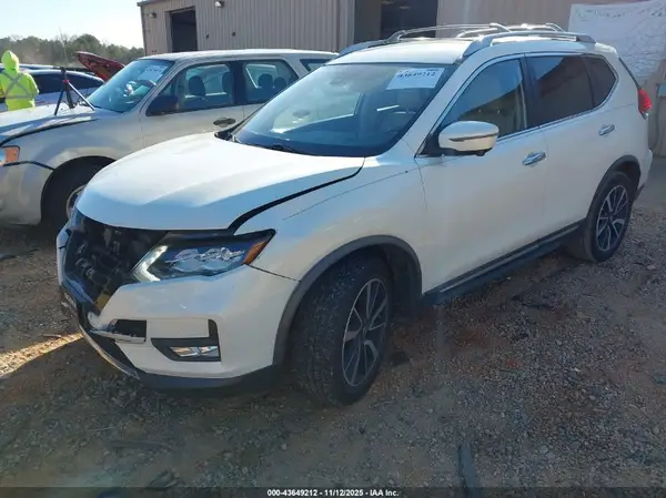 JN8AT2MV9JW350064 2018 NISSAN ROGUE - Image 2