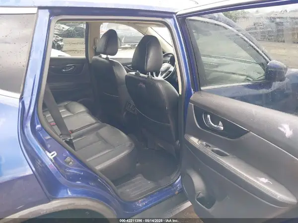 JN8AT2MV9JW350422 2018 NISSAN ROGUE - Image 8