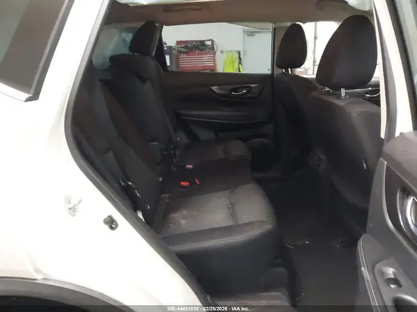 JN8AT2MV9JW352235 2018 NISSAN ROGUE - Image 8