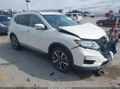 JN8AT2MV9JW352591 2018 NISSAN ROGUE