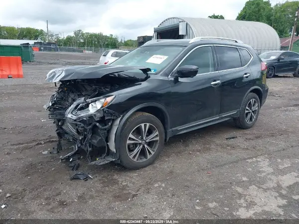 JN8AT2MV9JW353448 2018 NISSAN ROGUE - Image 2
