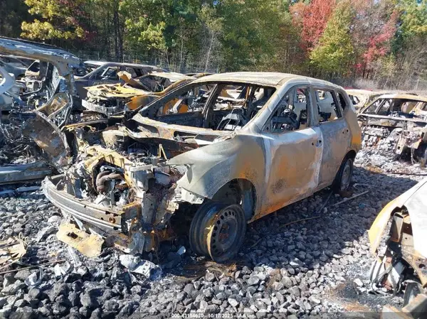JN8AT2MV9KW371840 2019 NISSAN ROGUE - Image 2