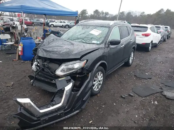JN8AT2MV9KW372082 2019 NISSAN ROGUE - Image 2